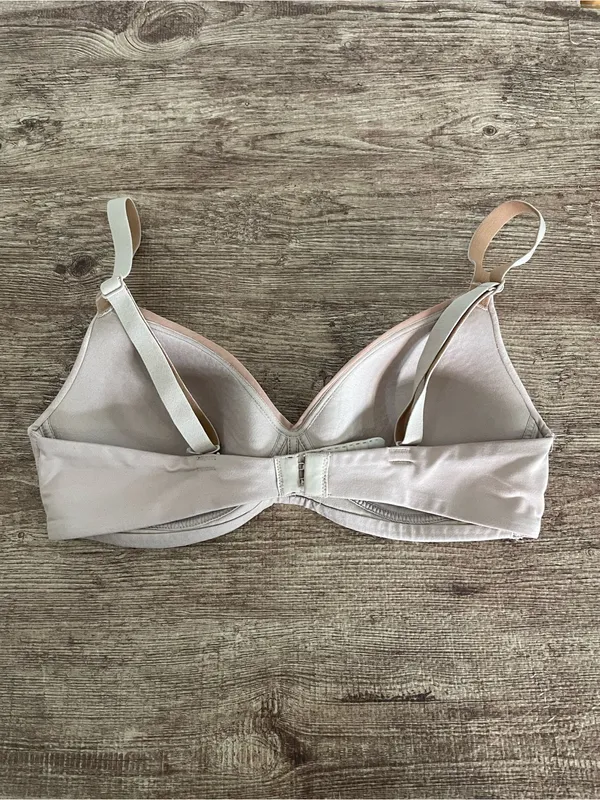 Calvin Klein Tan T-Shirt Bra Size Small - Image 2