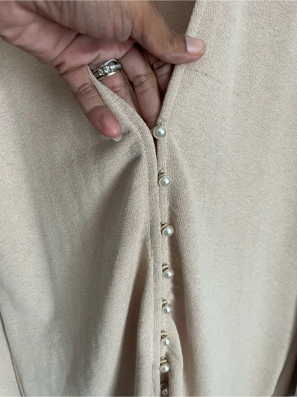 PRINCESS POLLY Beige Pearl-Button V-Neck Cardigan Sz 12 - Image 3