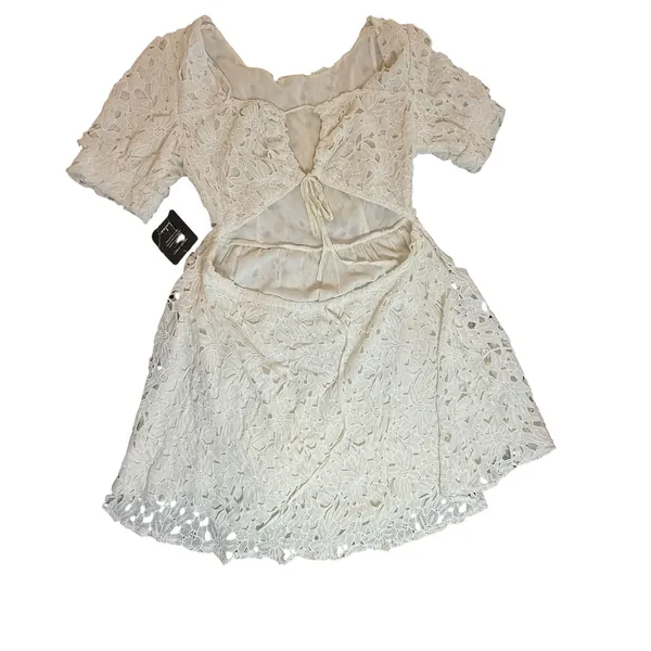Lulus Lace Cutout Back Puff Sleeve Mini Skater Dress White M Graduation Wedding‎ - Image 3
