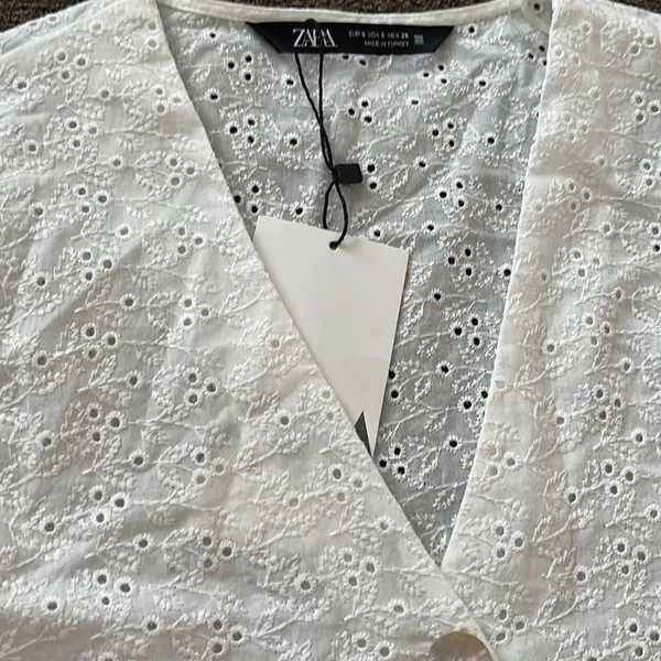 ZARA White Eyelet Flowy 3/4 Button Up Peplum Shirt- Small - Image 14