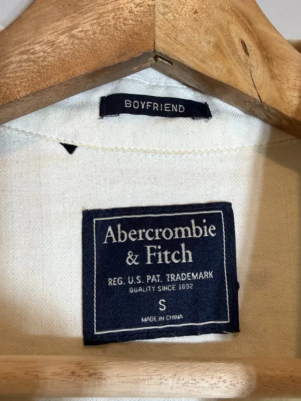 Abercrombie & Fitch Heart Print Boyfriend Button Up Shirt Women's Small Ivory - Image 7