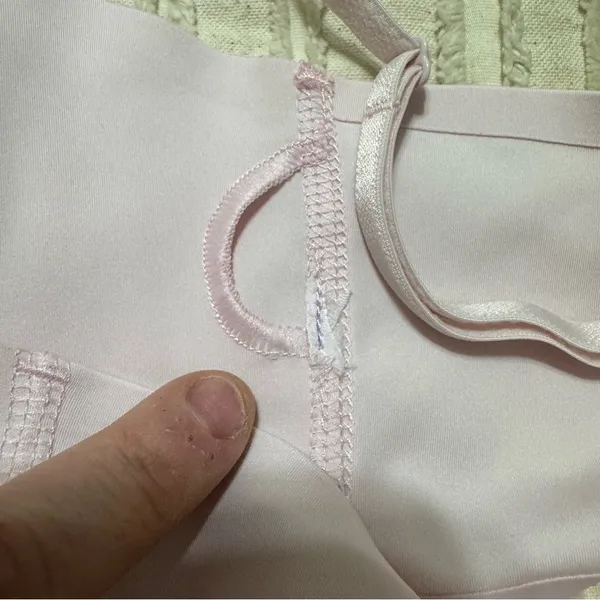 Victoria’s Secret Light Pink Seamless Padded Comfort Bralette - Image 3
