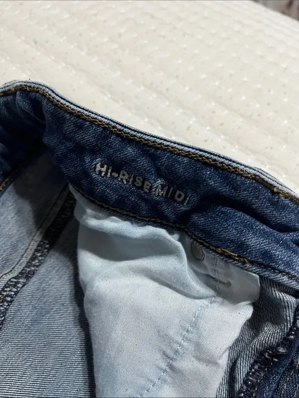 American Eagle Outfitters Medium Blue Distressed Denim Shorts - Image 2