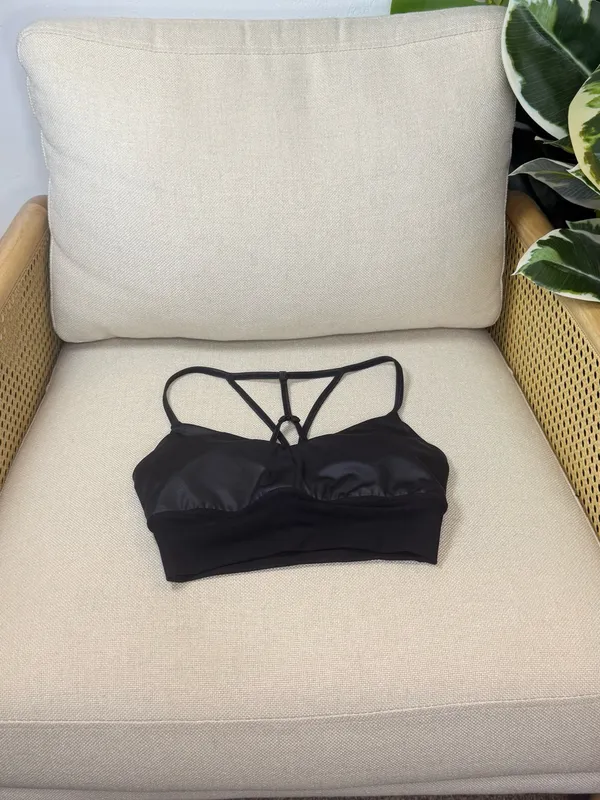 Alo Yoga Lavish Bra Size XS - Image 3