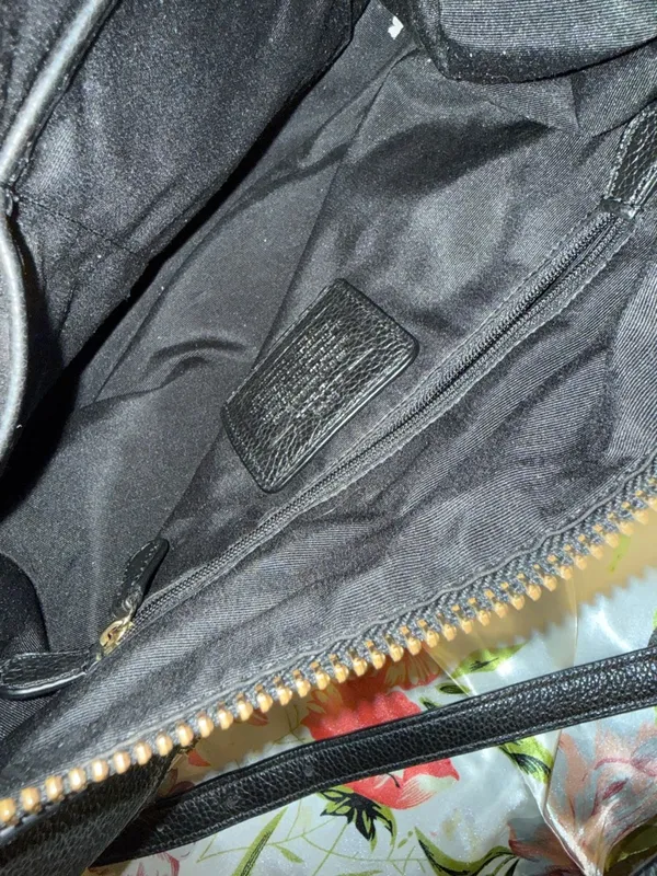 Coach Black Leather Shoulder Bag with Gold Hardware - Image 7