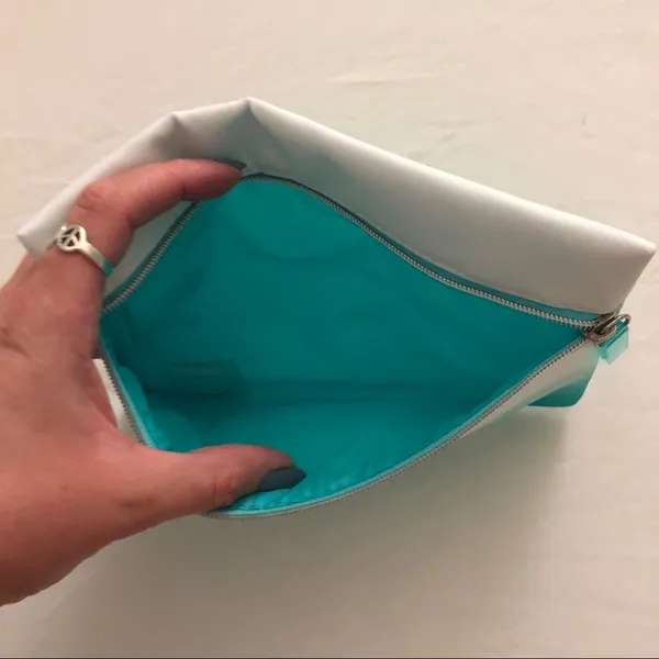 NWOT Clinique cosmetic bag - Image 2