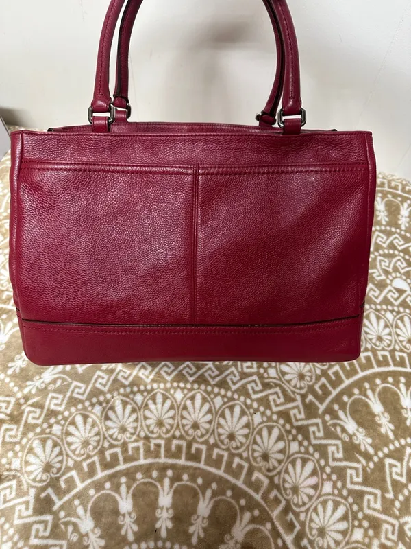 Coach Park Large Carryall F23268 in Red Pebbled Leather - Image 3