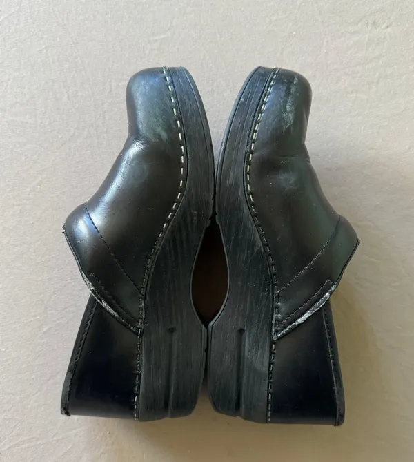 Dansko Professional Leather Clogs - Image 5