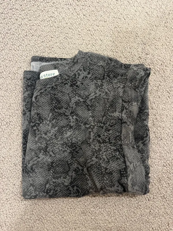 Pants Store Top - Image 5