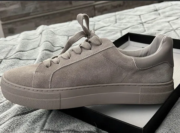 Steve Madden x Winnie Harlow All Now Grey Suede Sneakers - Image 5