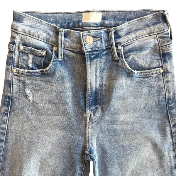 MOTHER‎ The Insider Crop Step Fray Jeans Light Wash Distressed Size 24 - Image 4