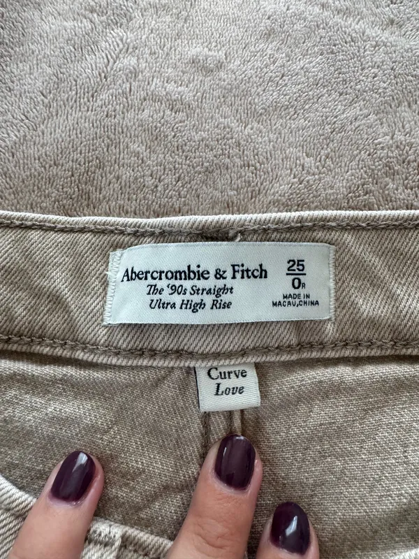 Abercrombie Jeans - Image 3