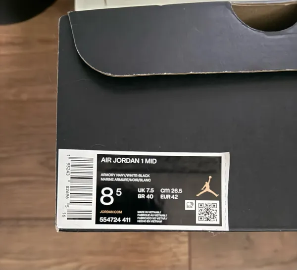 Air Jordan 1 Mid Nike Men’s - Image 5