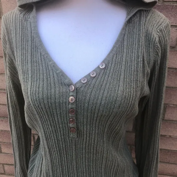 Natural Reflections Green‎ hooded sweater Size Medium - Image 3