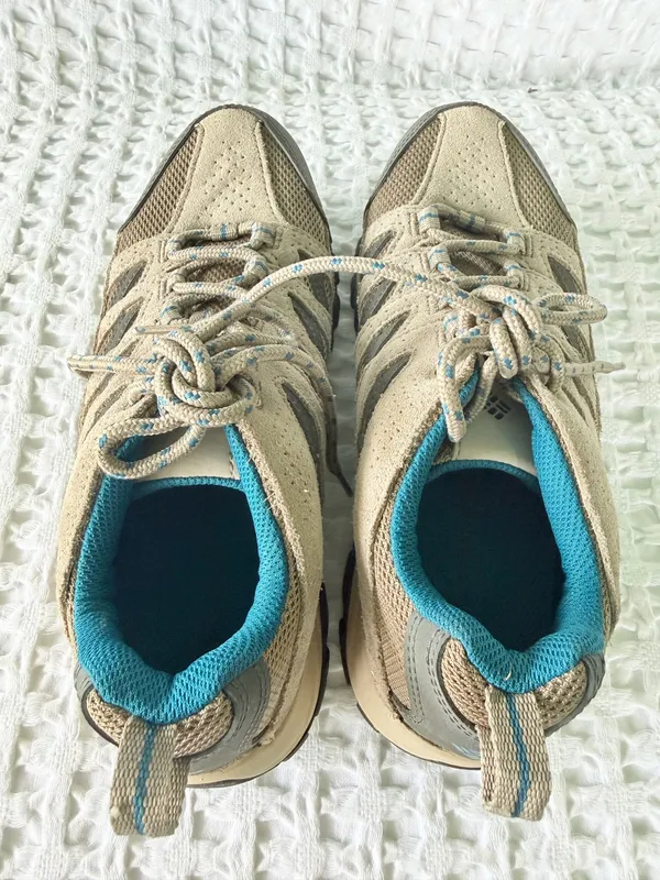 Columbia Crestwood Women's Hiking Shoes Size 7.5 Beige Teal Trail Sneakers Low - Image 6