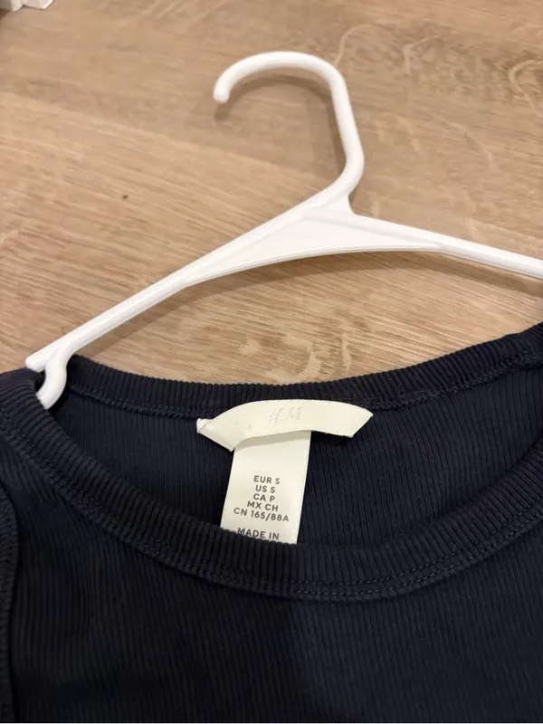 H&M Navy Tank And Shorts Set Size Small - Image 4