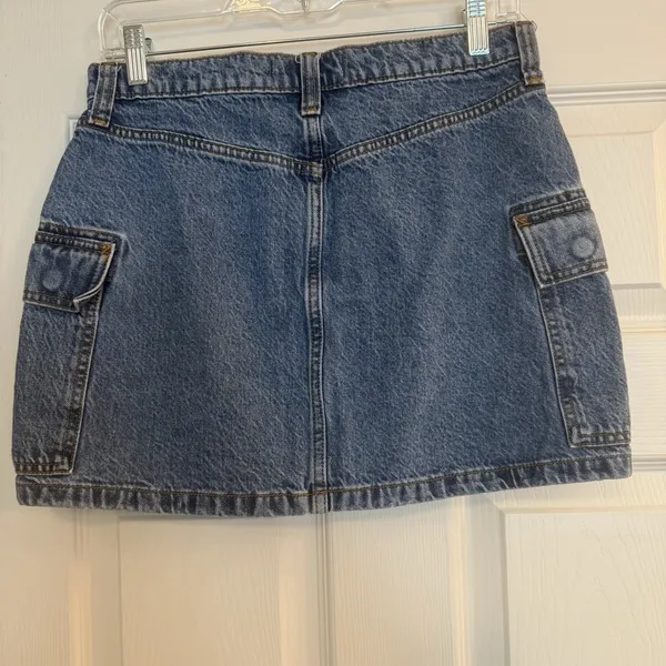 Abercrombie & Fitch High Rise‎ Mini Skirt Size 28 / 6 Denim Side Pockets 90s EUC - Image 2