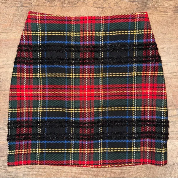 J. Crew Tartan Plaid Wool Blend Tweed Mini Skirt with Black Glitter Accemts - Image 2