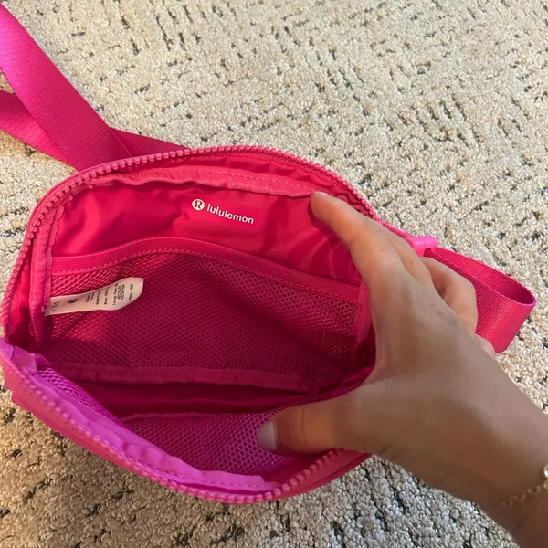 Lululemon Athletica Sonic Pink Crossbody Bag for Everyday Use - Image 2