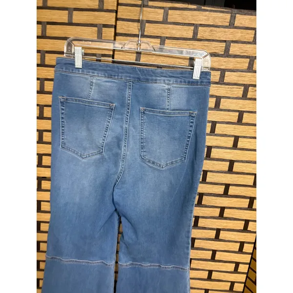 We‎ The Free Crop Jeans Size 29 - Image 6