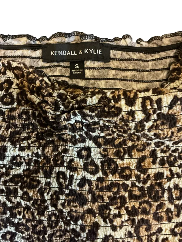 Kendall & Kylie Leopard Print Smocked Off-The-Shoulder Crop Top Small - Image 3