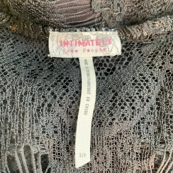 Free People Peekaboo Scalloped Lace Slip Dress‎ in Black Size Small - Image 8
