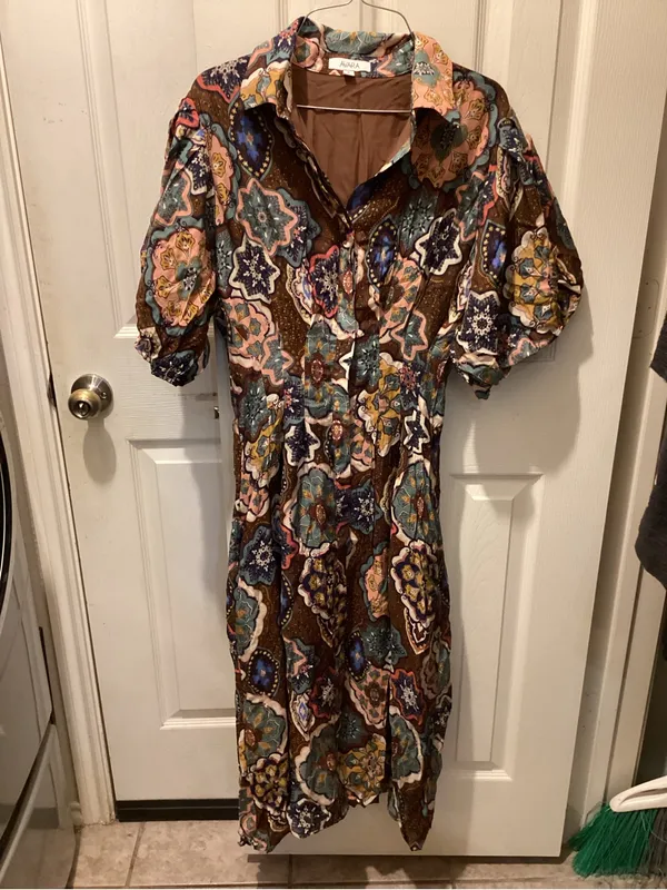 Avara Brown Floral-Print Puff Sleeve Midi Dress - Image 2