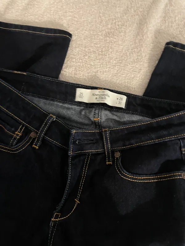 Abercrombie Jeans - Image 3