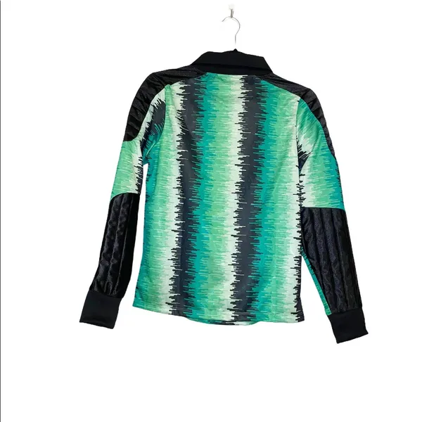 NWT ADIDAS ORIGINALS Logo Soccer T-Shirt - Image 6