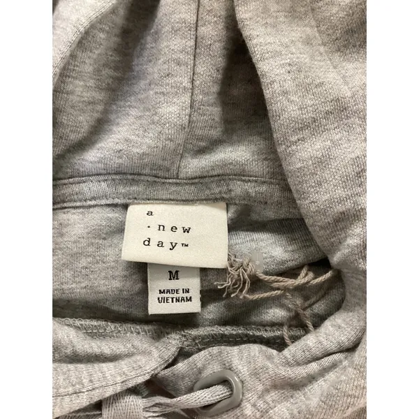 A New Day Womens Gray Long Sleeve Drawstring Hoodie Sweatshirt Size M NWOT - Image 2