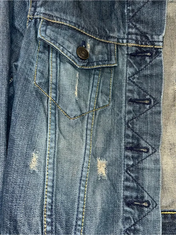 Old Navy Women's Washed Blue Denim Jacket - Image 5