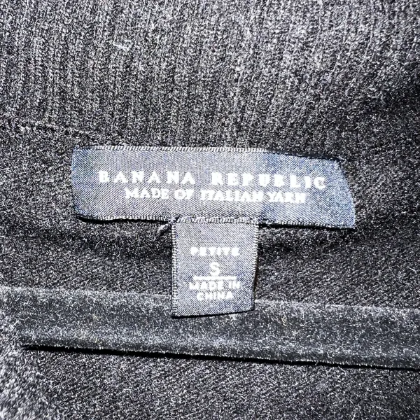 Banana Republic Merino Wool Sweater Black Classic Soft Luxe Quiet Luxury‎ Small - Image 3