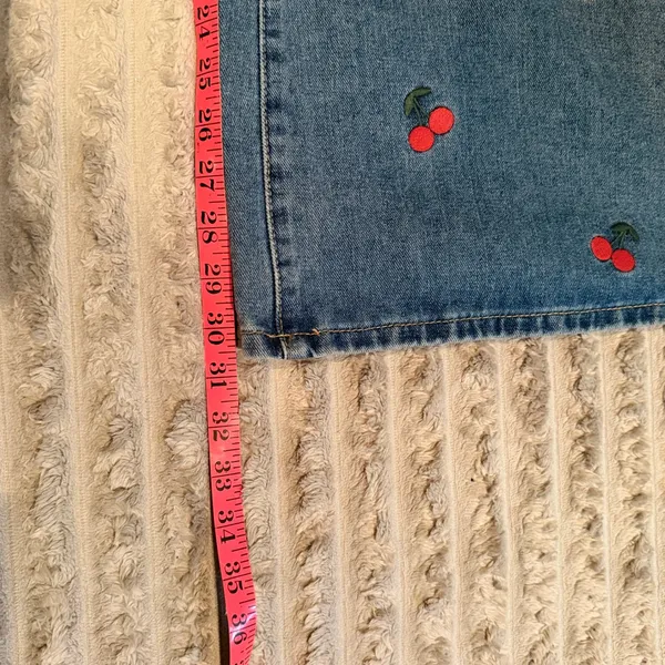 Ashley Mason Premium Baggy Jeans Womens 11/30 Light Wash Cherry Embroidered Y2K‎ - Image 7