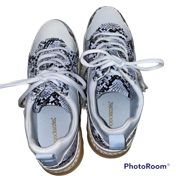 Shoe Dazzle‎ Zoee Blue Faux Snakeskin Platform Sneakers - Image 6