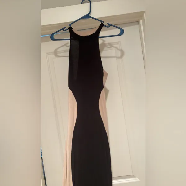 NASTY GAL MAXI DRESS - Image 3