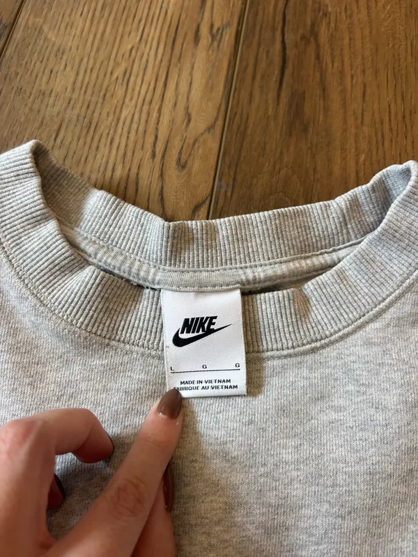 Nike crewneck  - Image 4