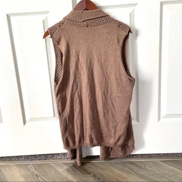 Croft & Barrow brown sweater vest - Image 3