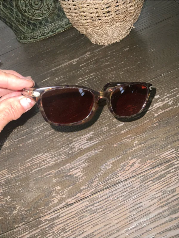 Coach HC6065 Tortoise Frame Sunglasses With Coach Case - Image 4