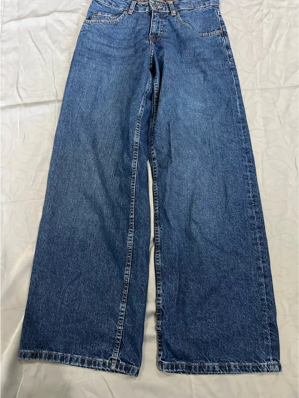 MOTEL denim jeans size 26 parallel leg - Image 6