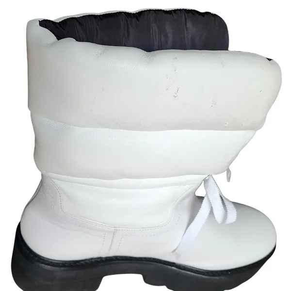 Stuart Weitzman‎ White Leather Platform Lug Sole Gorpcore Boot, 6.5 - Image 5