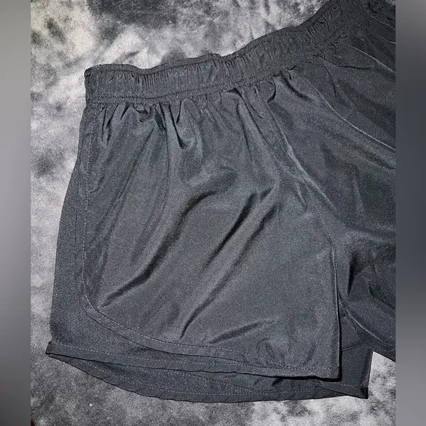 Nike Tempo Shorts Size Medium - Image 3