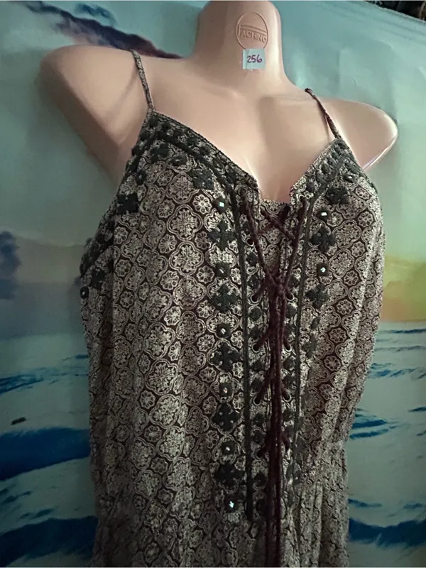 American Eagle Boho Lace-Up Tassel Romper in Cream & Burgundy SM NWOT - Image 5