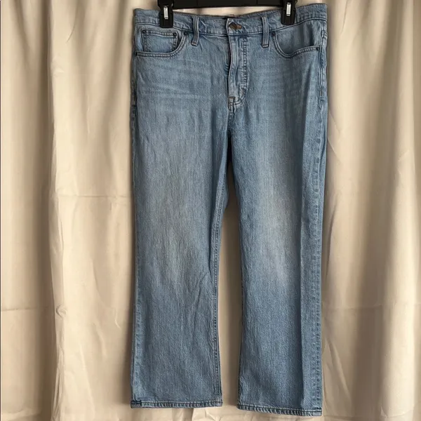 J.Crew‎ Mid Rise Flare Crop Light Blue Wash Size 30 - Image 2