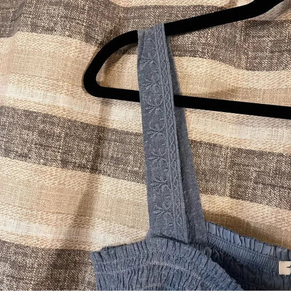 American Eagle Chambray Blue Crop Top Size Medium‎ - Image 4