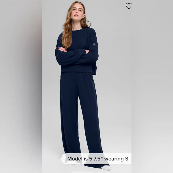 ALO Yoga NWT Muse Wide Leg Pants Navy Blue Size M - Image 8