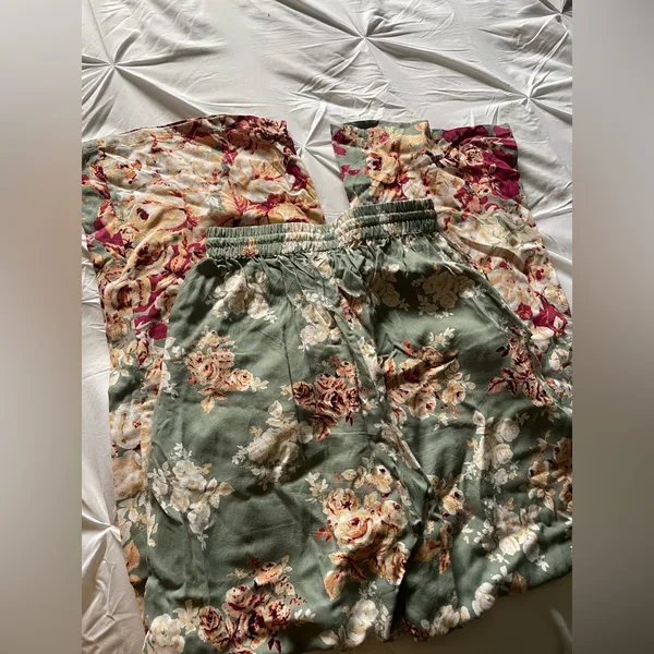 Floral Flowy Pants Green - Image 3