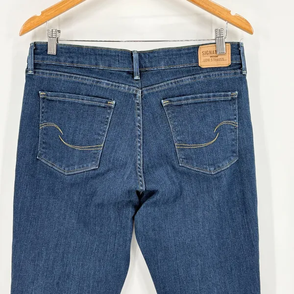 Signature by Levi Strauss Gold‎ Label Womens Mid-Rise Straight Jeans Size 12S - Image 5