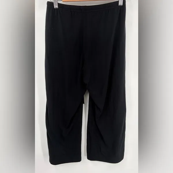 Mountain Hardwear women’s black wide leg cropped drawstring lounge pant size S - Image 3