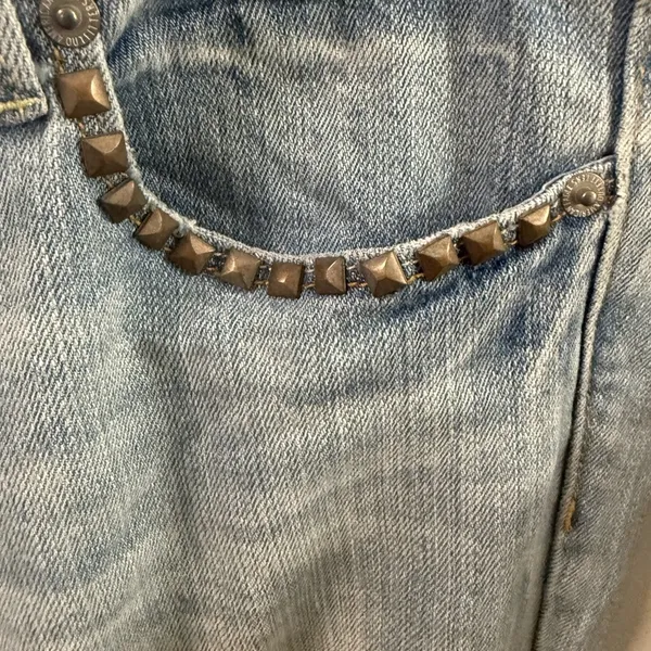 AMERICAN EAGLE Women’s Skinny Stretch Jeans SIZE 8R Studded Trim Distressed - Image 3