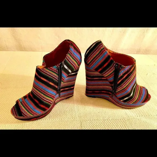 Charlotte Russe Black Colorful Wedge Heel Aztec Open Toe Shoes Women Sz 6 - Image 3